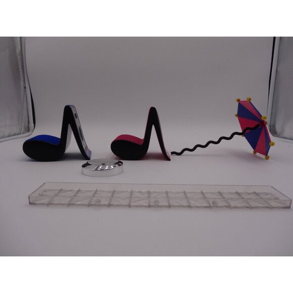 LOL Surprise OMG DOLL HOUSE Porch Patio Set Music Note Chairs Umbrella and Raili - Picture 12 of 12